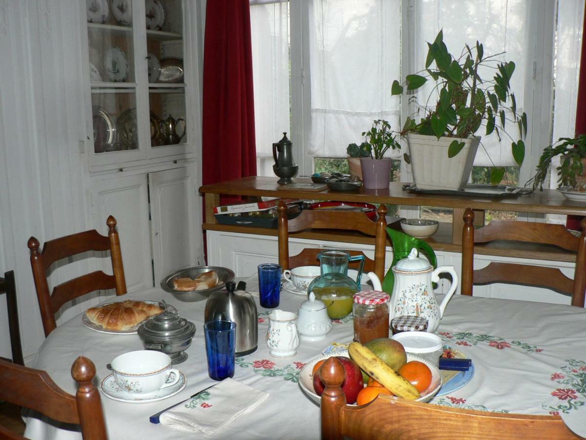 Chambre Eugénie Saint-Cloud Extérieur photo